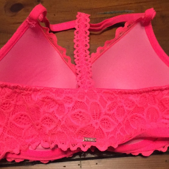 ♦️SOLD♦️Pink Victoria’s Secret Racerback Bra - Picture 3 of 7